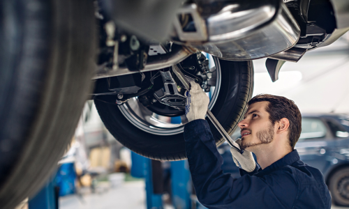 Técnico de Servicio de Automóviles en Bakersfield sin papeles