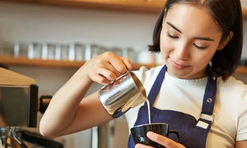 Trabajo para mujer en español timpo completo